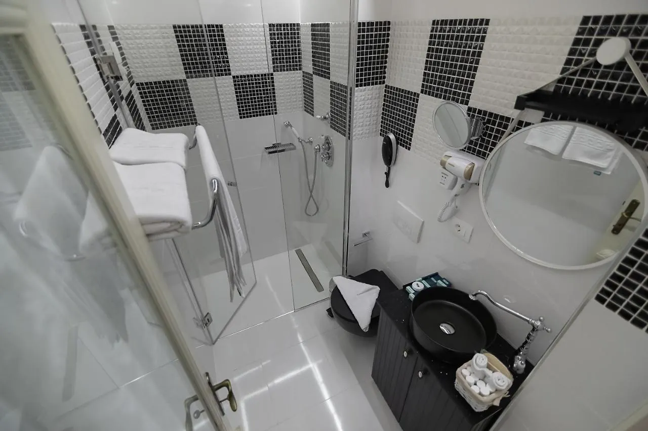 Tresor Art Boutique Hotel Korce
