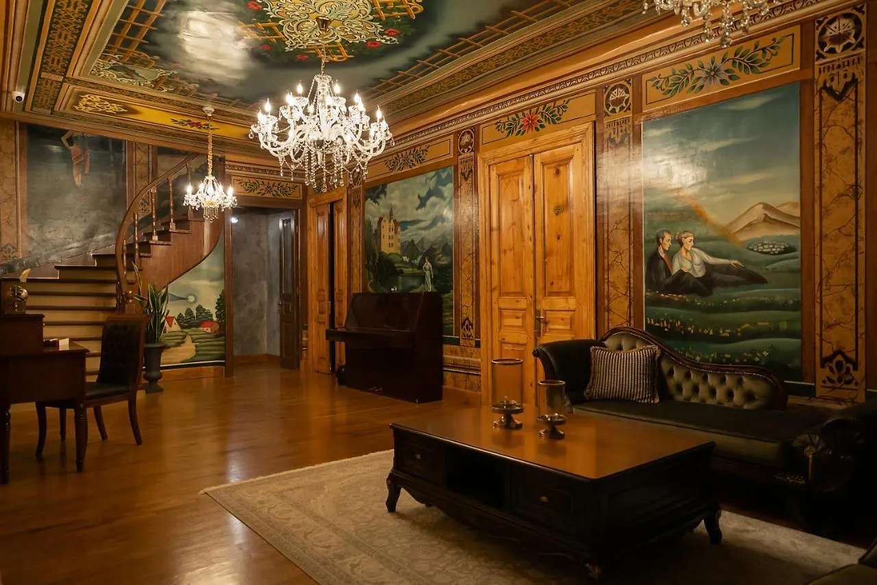 Tresor Art Boutique Hotel Korce 4*,