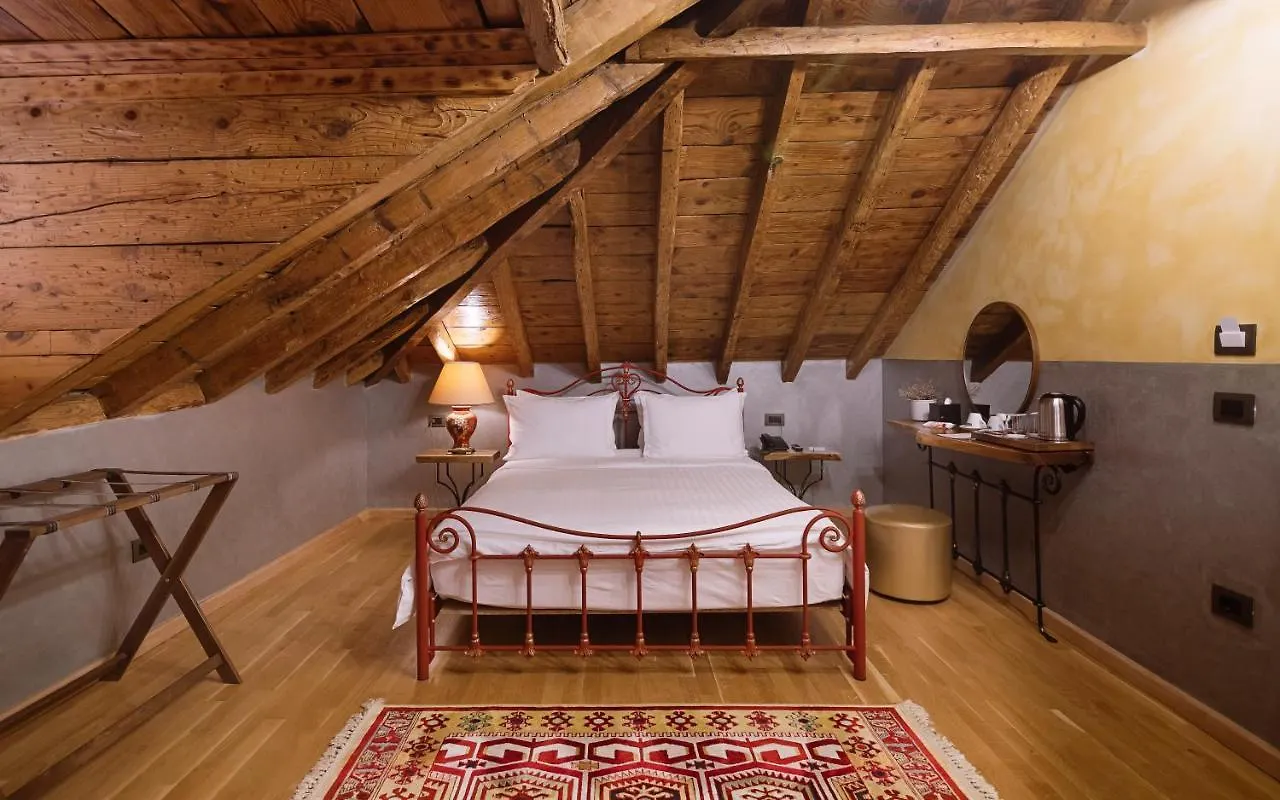 Tresor Art Boutique Hotel Korce 4*,  Albanien